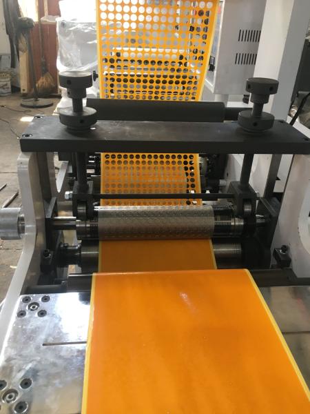 Adhesive blank Roll Die Cutting Machine 30~120 pcs/min With web guide