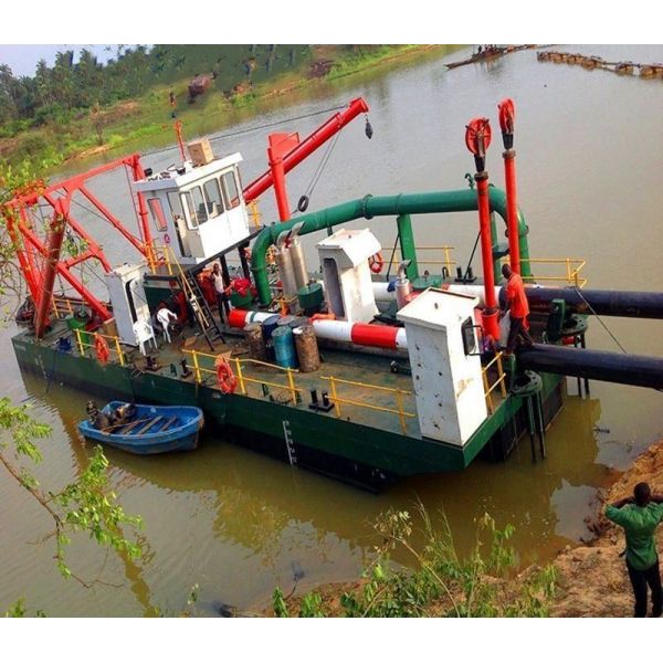 18 Inch Main Power 895kw Speed 1800r/Min Equipment Dredger for Beach Nourishment