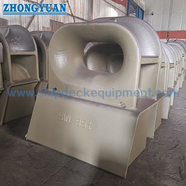 DIN 81915 Type E Casting Steel Marine Deck Mounted Chock Ship Towing Equipment