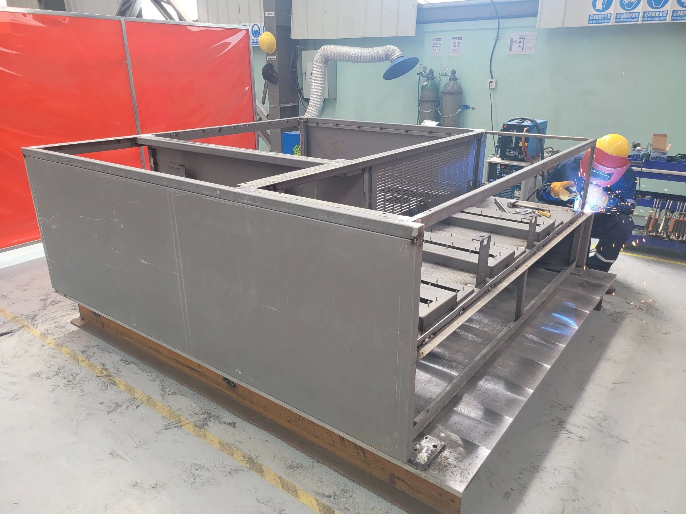 Welding Metal Steel Fabrication Steel Machine Frame For Heavy Industrial Equipment