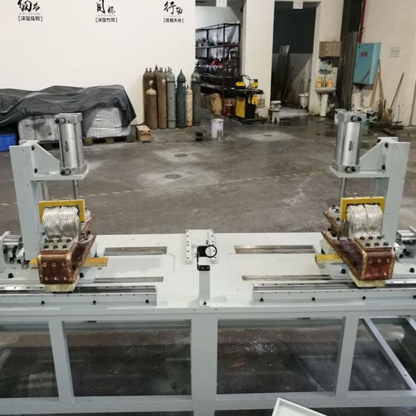 IGBT Electric Heating Treatment Equipment For Automotive Solid Or Hollow Stabilizer Bar