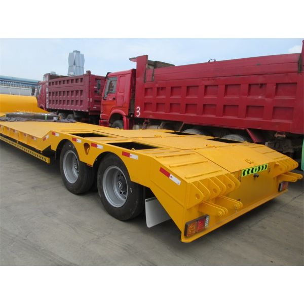 60 тонн Cometto Low Boy полуприцеп для строительной промышленности Индонезии