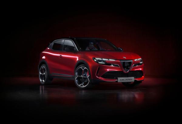 O carro compacto mais desportivo Alfa Romeo Primeiro EV Milano Com 2 opções de transmissão 156ph&240ph WLTC 240miles