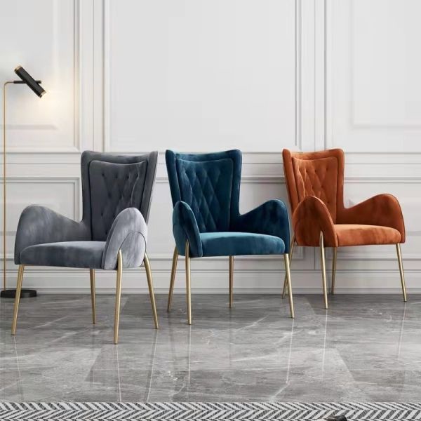 Рамка белого металла обедая стулья с ногами нержавеющей стали кроет кожей Tufted кожу сливк обедающ стулья