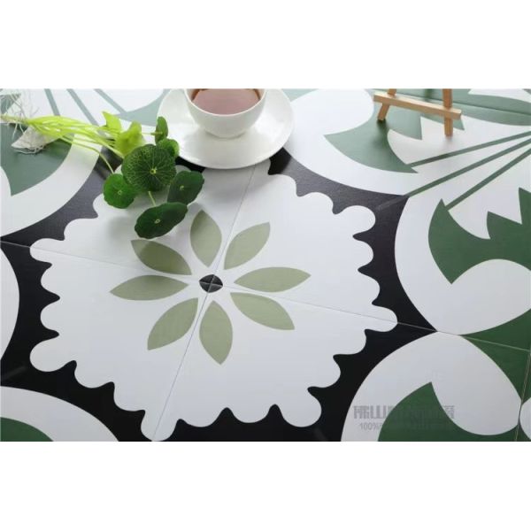 Стена кухни покрасила флористическую плитку фарфора, на открытом воздухе внутренние плитки картины цветка пола