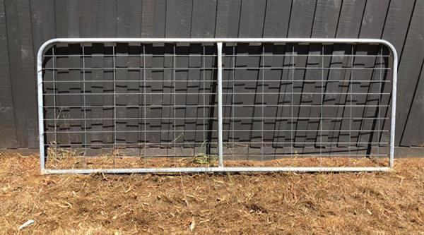Gate 5 Bar 6' (1800mm) - Farm Field Brisbane Pick up