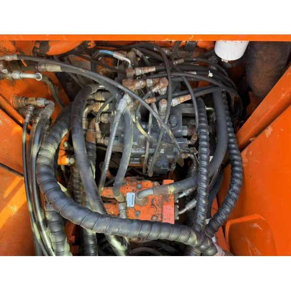 Excavateur à roues Doosan 150-7 en bon état