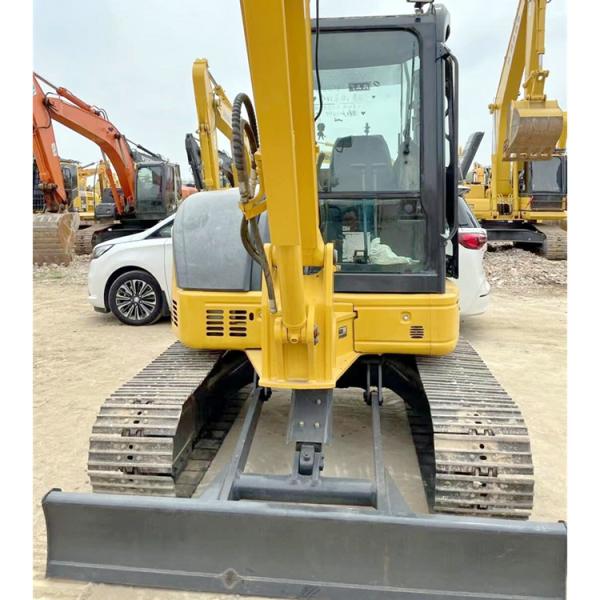 Excavadora PC55 em boas condições de 2018 com 5160 kg de peso operacional em Xangai