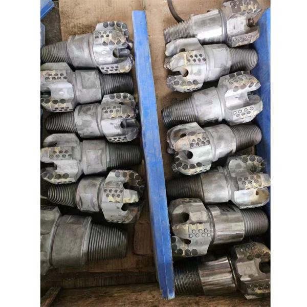 Fábrica 118mm 4 5/8 polegadas 5 lâminas PDC Core Drill Bit