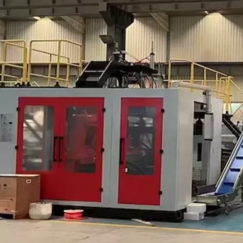 Plastic Bottle Blow Molding Machine