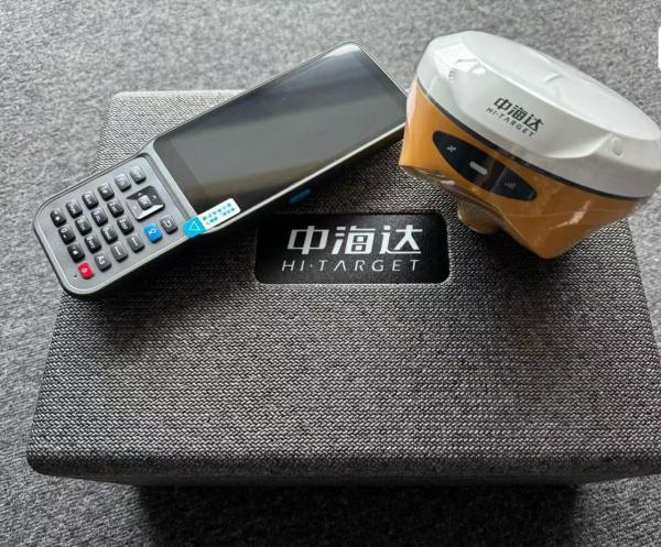 ベースマップとGLONASS L1C/Aを搭載したプロの測量RTK GNSS受信機