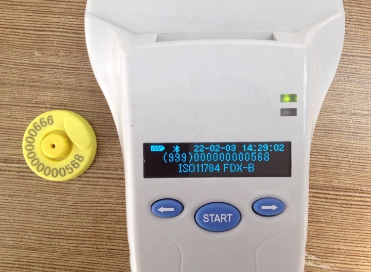 Waterproof RFID Handheld Reader With 128x32 OLED Screen USB ForPlastic Long-Range Solution For Pet And Farm & Ranch Use 125khz