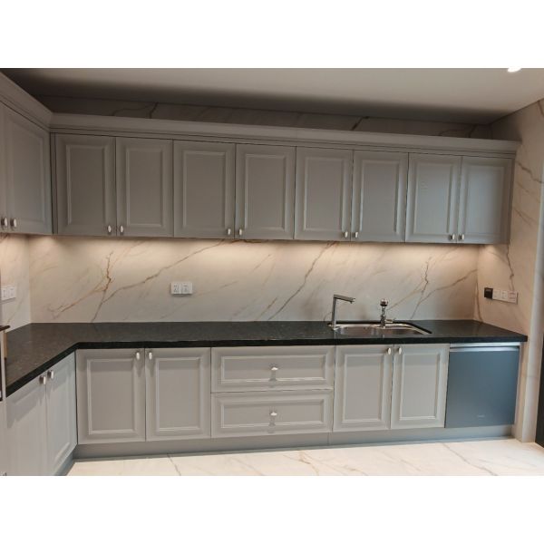 White French Style Stainless Steel Kitchen Cabinets For Traditional Family Homes
