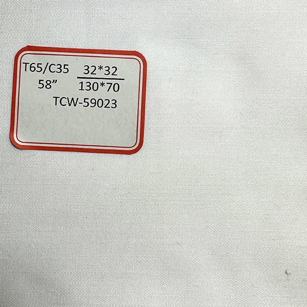 130X70 TC Fine Twill Fabric Semi Bleached Fabric 32*32 Yarn Count