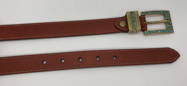 Вес латунной пряжки 124g кожаного пояса женщин металла страза мягкий анти-