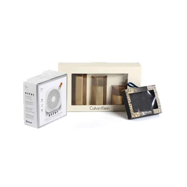 Customized Cosmetic Packaging Ribbon Decorative Gift Boxes With Windows