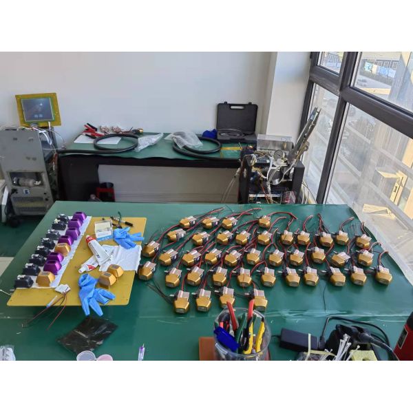 Máquina de diodo láser de 3 longitudes de onda para depilación profesional con frecuencia 1-10HZ