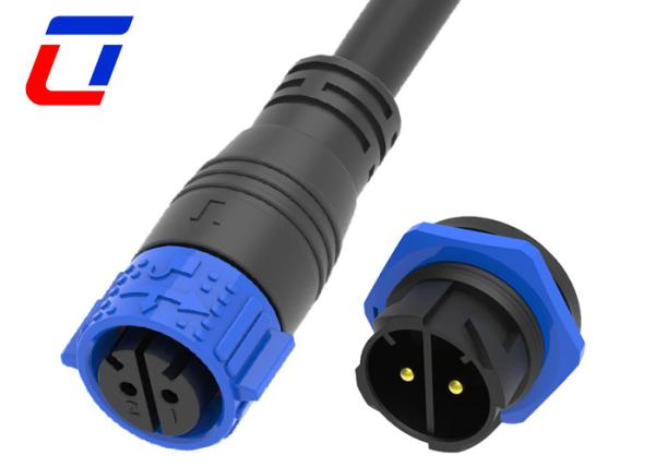 Conector de cabo de dois polos feminino à fixação de painel masculino