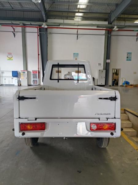 LHD 50KM/H Electric Mini Pickup Truck Pure Battery Powered Long Range