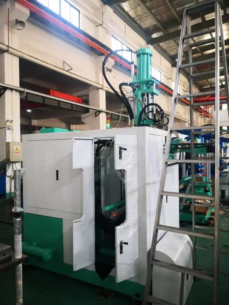 China Factory Price Rubber Injection Molding Machine for making Auto parts
