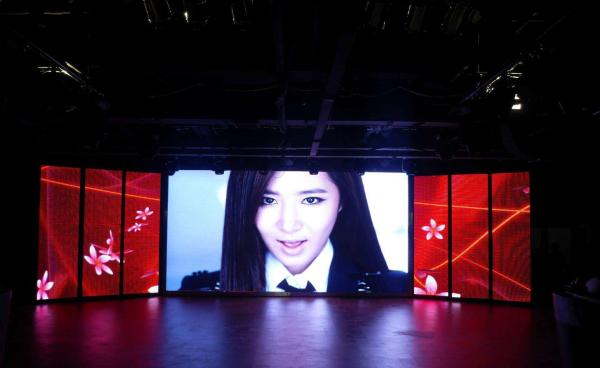 Indoor Die-casting Aluminum Full Color RGB Rental P3.91,P4.81 SMD LED Display Screen