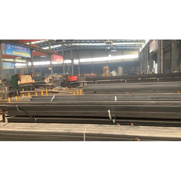 30000 кг Максимальная полезная нагрузка полуприцеп с задним наклоном для тяжелого строительного транспорта