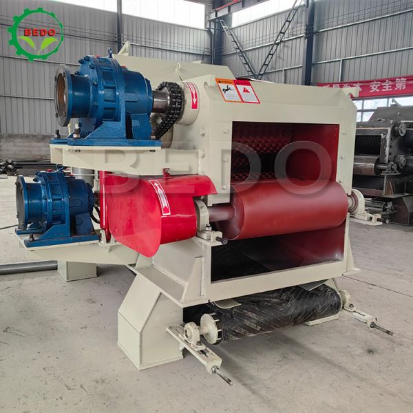280mm Feeding Diameter Hydraulic Wood Chipper Machine Large Capacity Industrial Chipper