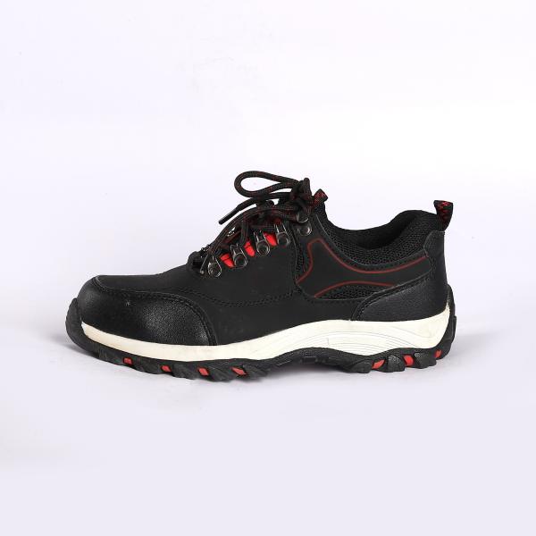 Waterproof Low Cut Safety Shoes with Metal Eyelets Slip Resistant and Function
