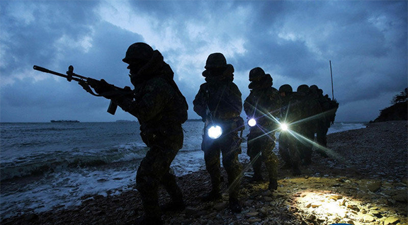 Дизайн коробки тяги руки Джаммерс бомбы обоза АК 220В для военного пограничного патруля