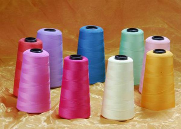 Colourful Coats 100 Spun Polyester Sewing Thread 20 / 3 For Overlock Anti - Distortion