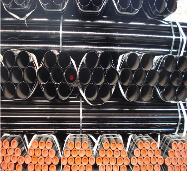 Tubo de aço de baixo carbono soldado barato