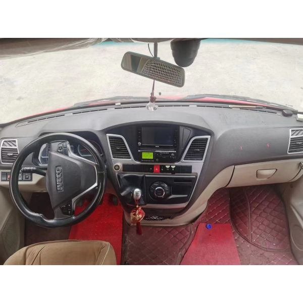 New Arrival 2017 Year 19 Seats Iveco Used Bus Used Minibus 129Hp Diesel