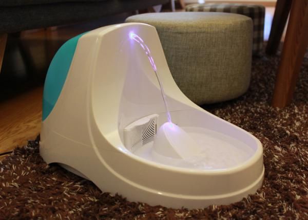Low Voltage Power Pet Drinking Water Fountain 50Hz / 60Hz DC 5V 300mA