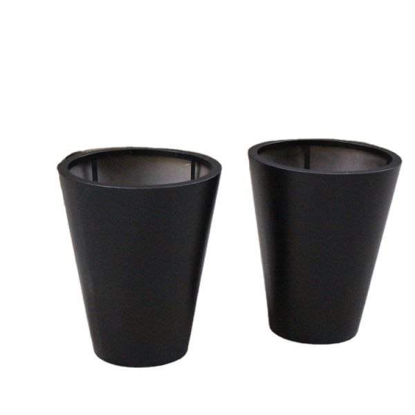 Maceta negra del metal de los plantadores redondos verticales al aire libre grandes del jardín