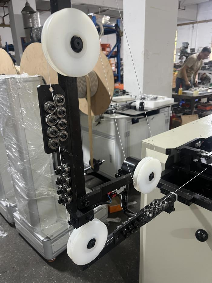 36000 Loops/Hour High Efficiency Twin Ring Loop Spiral Wire Roll Making Forming Machine Equipment