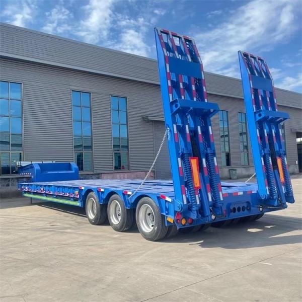 Q345B/ T700 Steel Main Beam Low Platform Trailer For Heavy Load Transportation