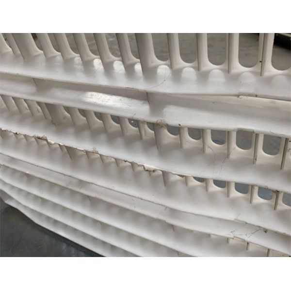High Strength Goat Plastic Flooring , White Plastic Slatted Flooring For Sheep