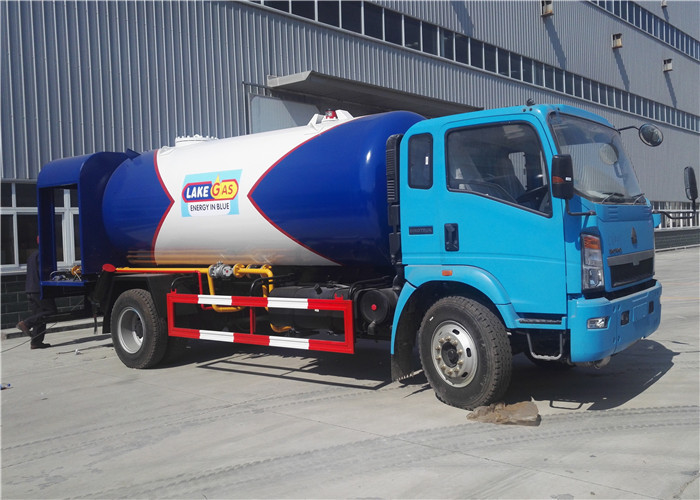 Тележка перехода Sinotruk Howo 4x2 RHD 12000L LPG