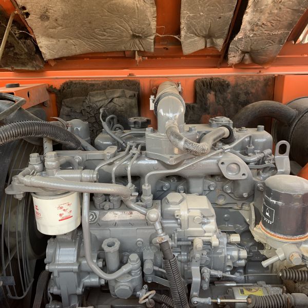 Excaver 6 tonnes de durable hydraulique à pistes Hitachi 60 excavateur d'occasion, avec un prix bas et de bonnes performances de creusement