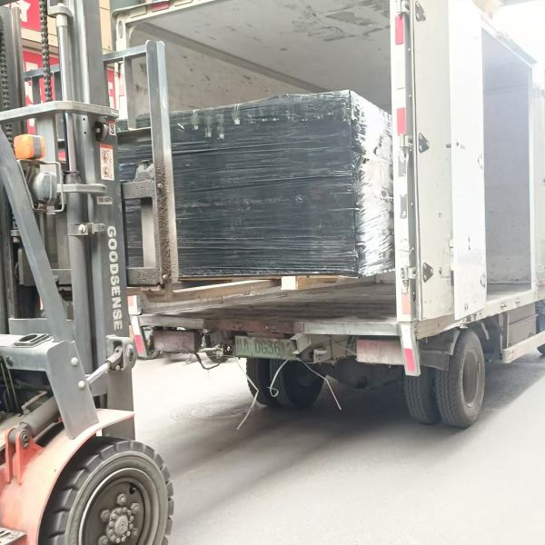 HOWO RIGHT WIND SHIELD CONNECT PLAT WG1664110058   HXAZ1664110058