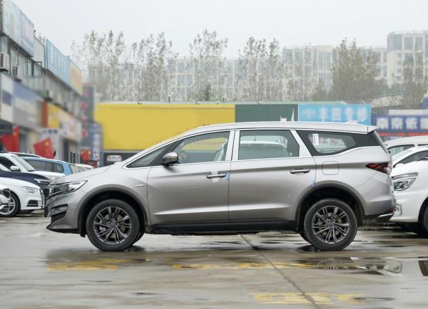Os carros 1.5T 181HP L4 6 do combustível de MPV assentam o veículo novo de alta velocidade da viagem de negócios dos carros