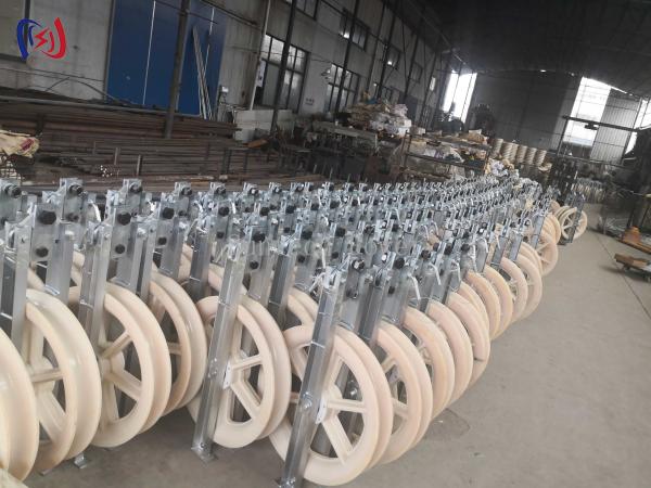 30-150KG Capacity 660 Series Stringing Block With Rated Load Of 20-60KN