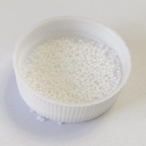 Industrial White Zirconia Beads 2.0g/Cm3 0.1mm-50mm Zirconium Oxide Fine Grinding