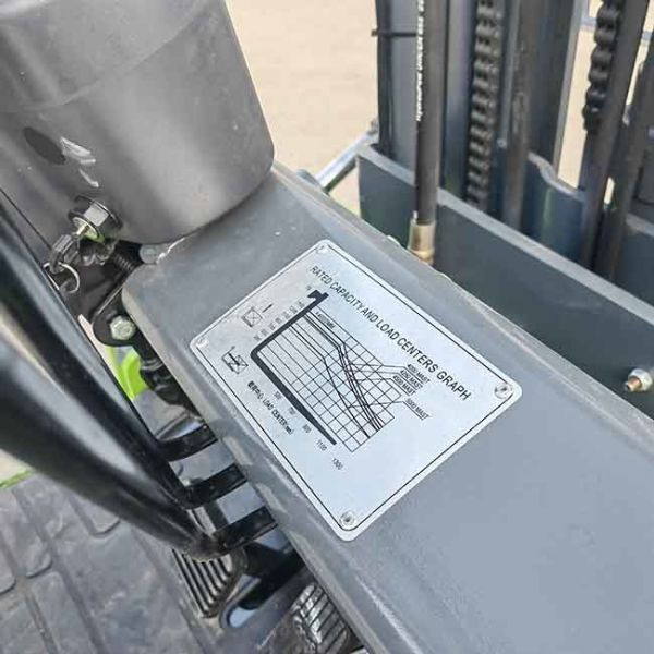 1500kg CPD15KD Lithium Ion Forklift AC Motor Container Mast Battery Forklift