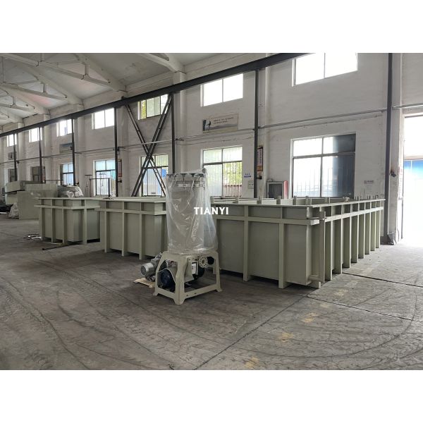 Plastic Polypropylene PP Storage Tanks Pickling Tanks For Electroplating Machine