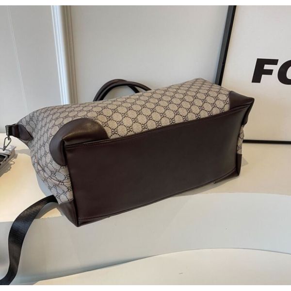 Trendy And Fashionable Women Travel Bag Dry And Wet Separation Travel Bag