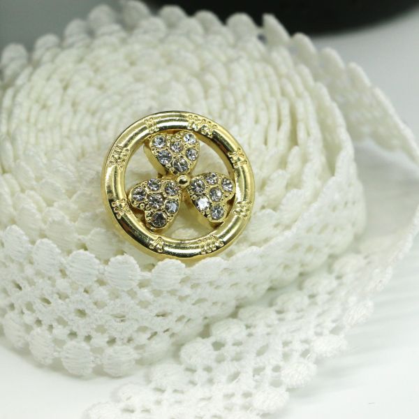 Circular Fashion Pins And Brooches Golden Alloy Studded Diamond 2.5cm Size