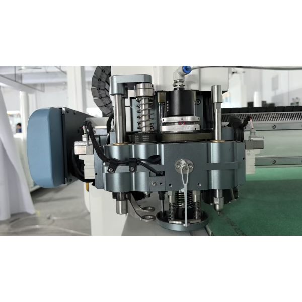 Pneumatic Oscillating Knife with High Cutting Force and High-Speed Operation for Long Service Life in CNC Cutting
