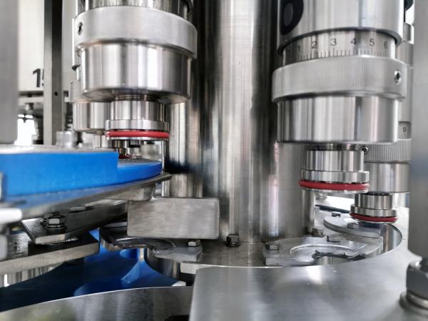 PET Bottle Edible Oil Filling Machine For Bottled Food Oil Production , Long Life