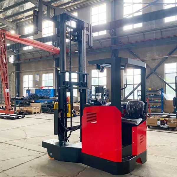 2500kg CQD25S-45 2.5T Multi Direction Seated Forklift Triplex Mast 6m